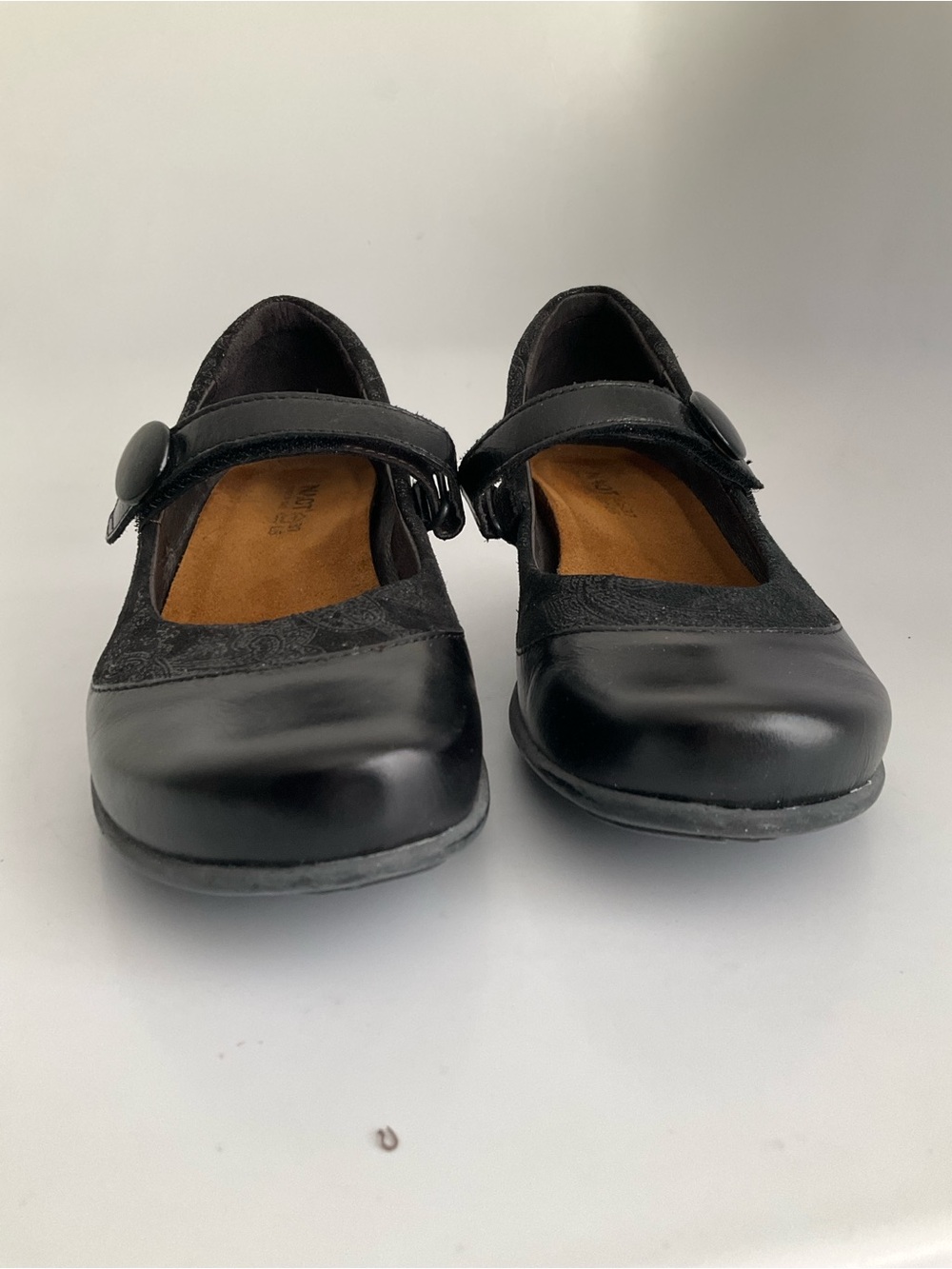 Naot Black Leather Mary Jane Heeled Pumps Comfort Shoes Sz 37 - Picture 3 of 10